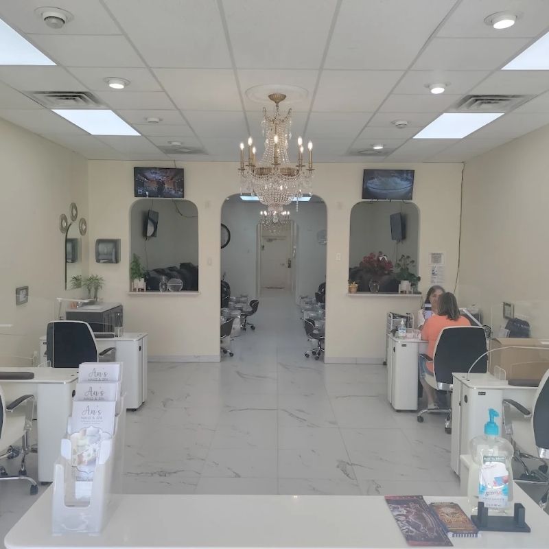 Cần sang bán tiệm nail tại Portland, TX 78374