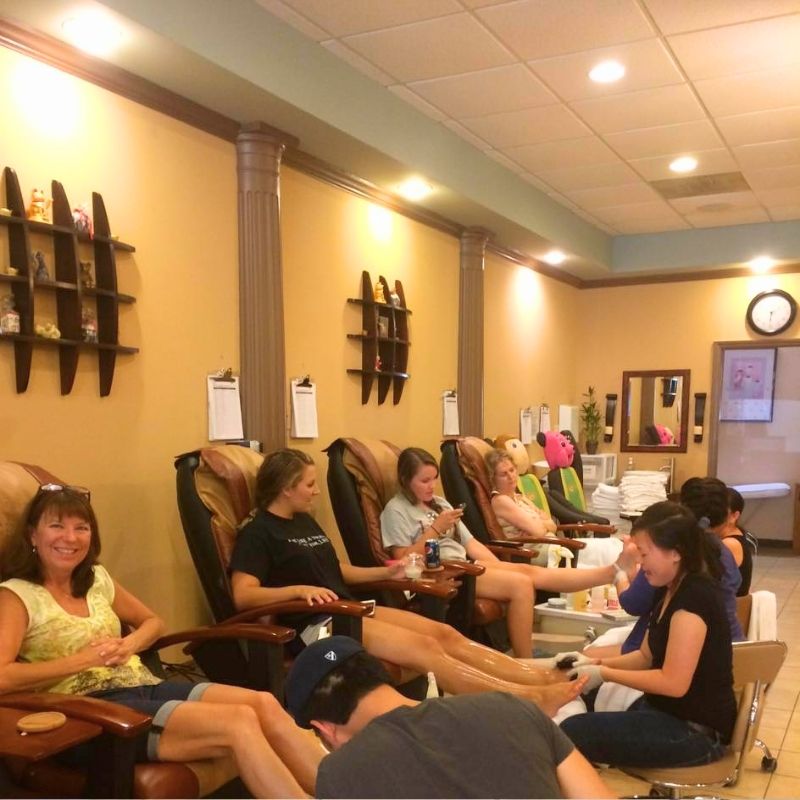 Cần sang bán tiệm nail tại Raleigh, NC 27613