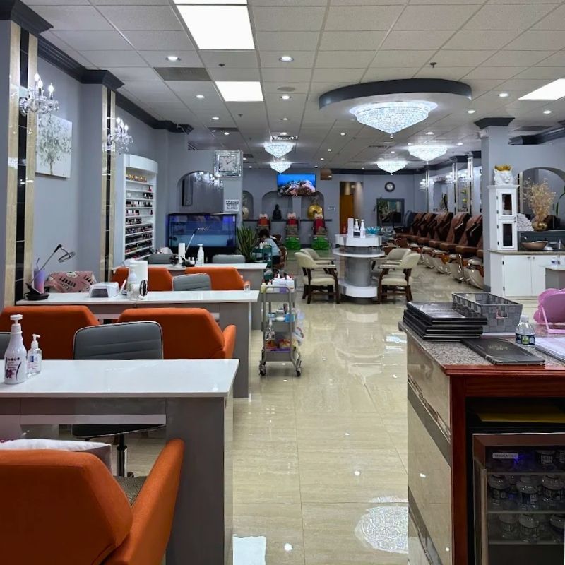 Cần sang bán tiệm nail tại Raleigh, NC 27615