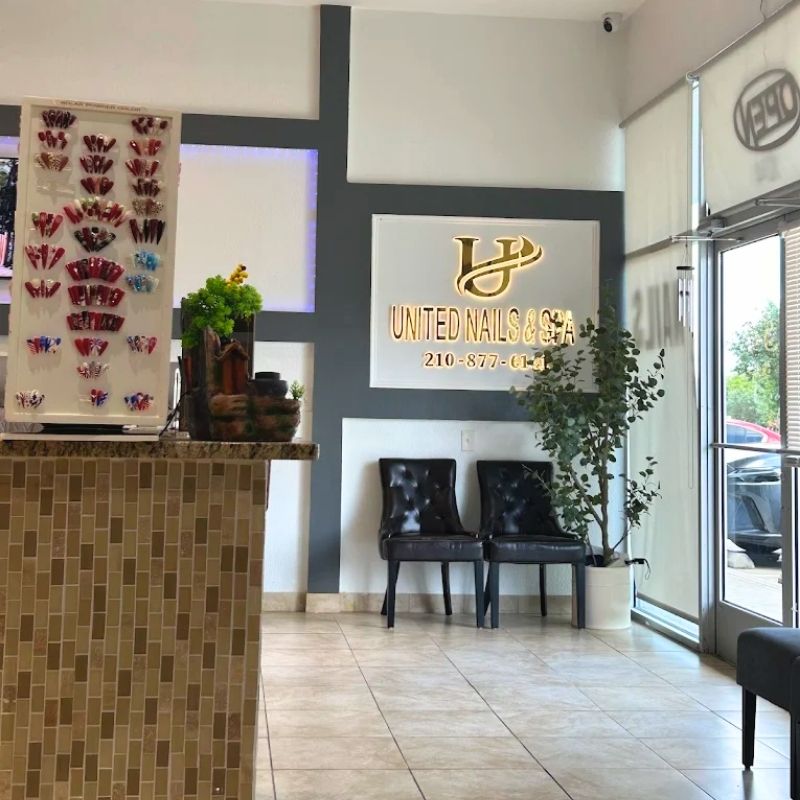 Cần sang bán tiệm nail tại San Antonio, TX 78249