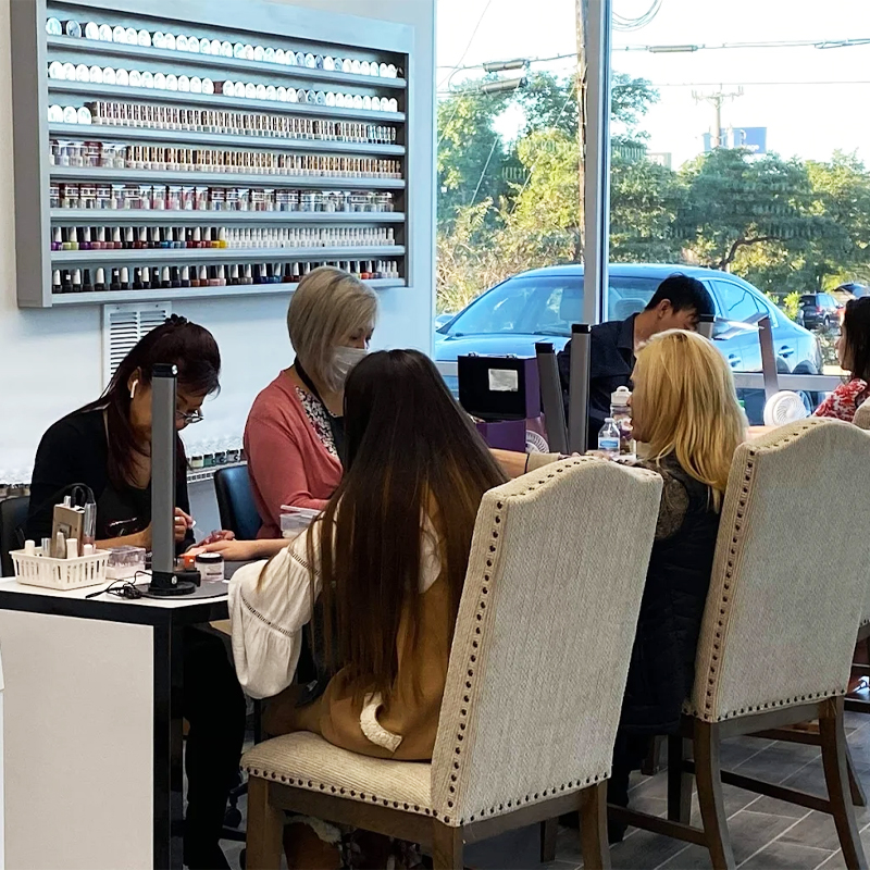 Cần sang bán tiệm nail tại San Antonio, TX – 78259