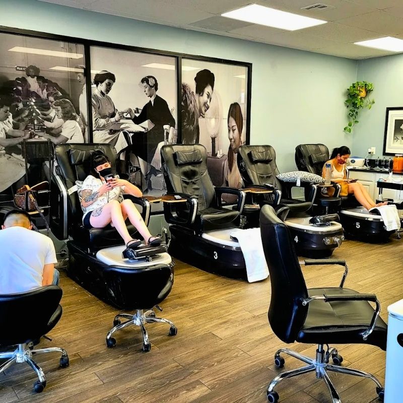 Cần sang bán tiệm nail tại San Dimas, CA 91773