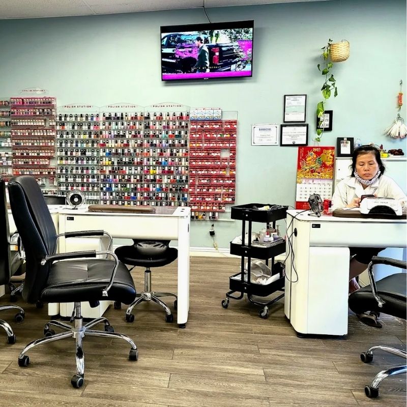 Cần sang bán tiệm nail tại San Dimas, CA 91773