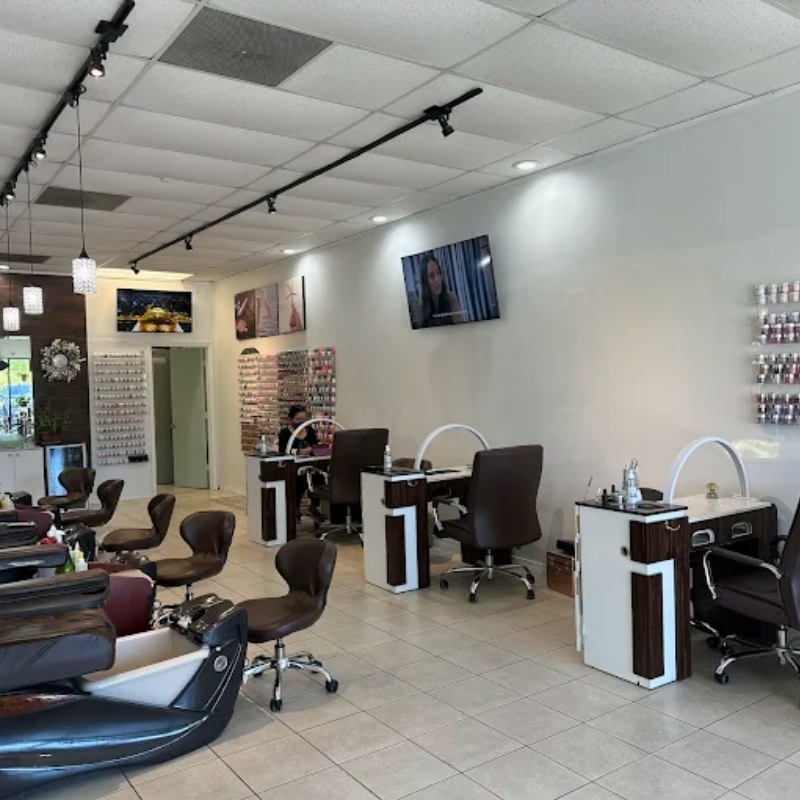 Cần sang bán tiệm nail tại Santa Rosa Beach, FL 32459