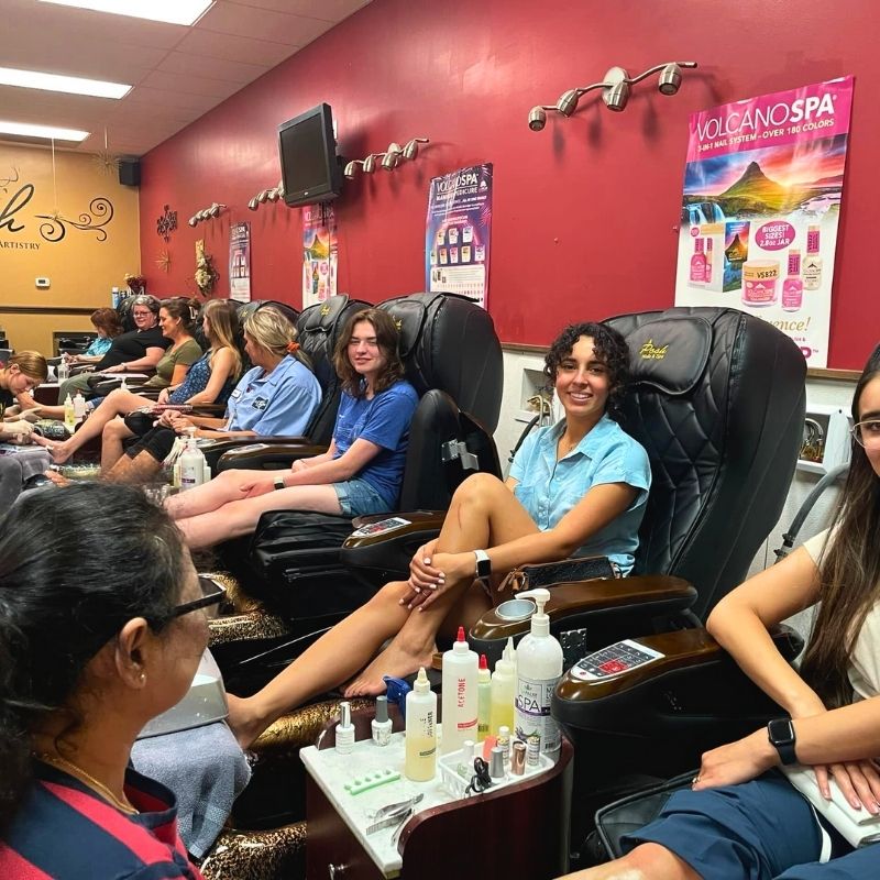 Cần sang bán tiệm nail tại Shelby, NC 28150
