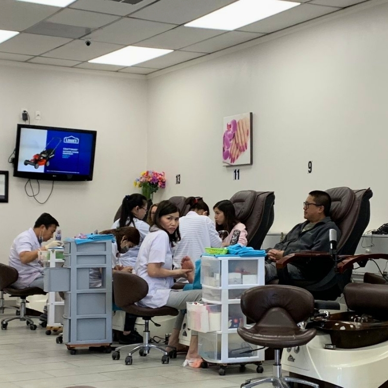 Cần sang bán tiệm nail tại Simi Valley, CA - 93065