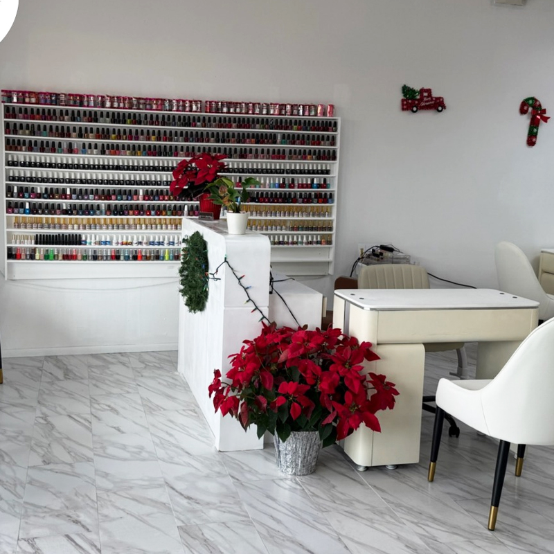 Cần sang bán tiệm nail tại St. Petersburg, FL-33709