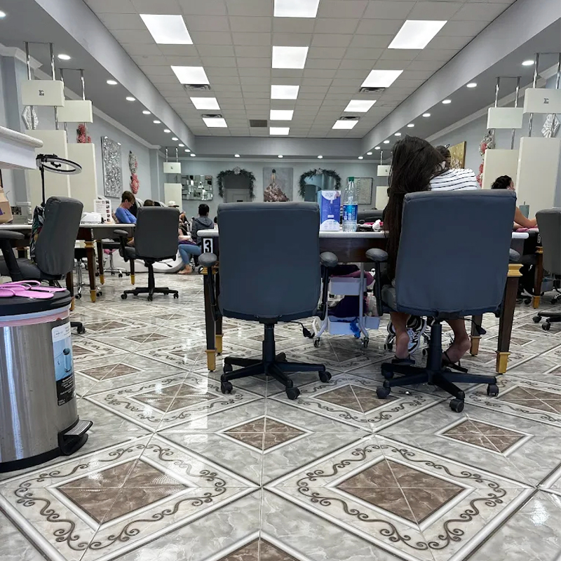 Cần sang bán tiệm nail tại Tampa, FL