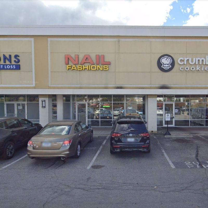 Cần sang bán tiệm nail tại Tampa, FL 33613