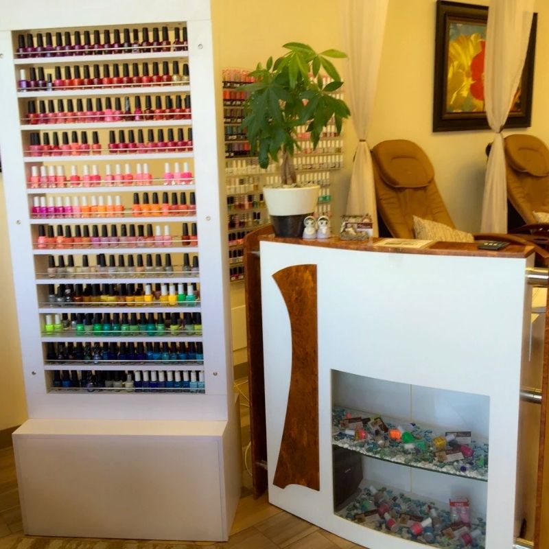 Cần sang bán tiệm nail tại Temecula, CA 92591