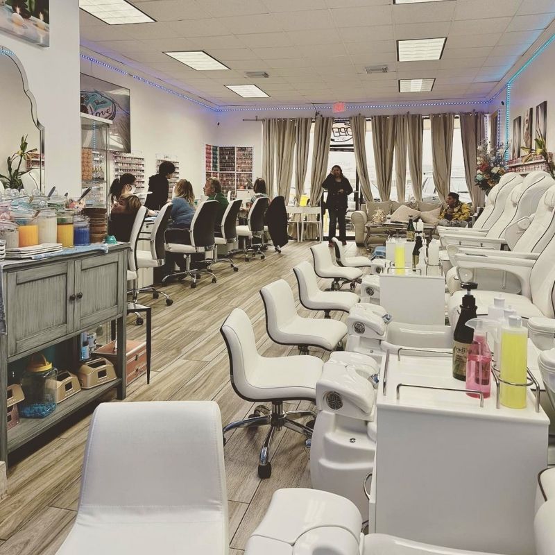 Cần sang bán tiệm nail tại Victoria, TX 77904
