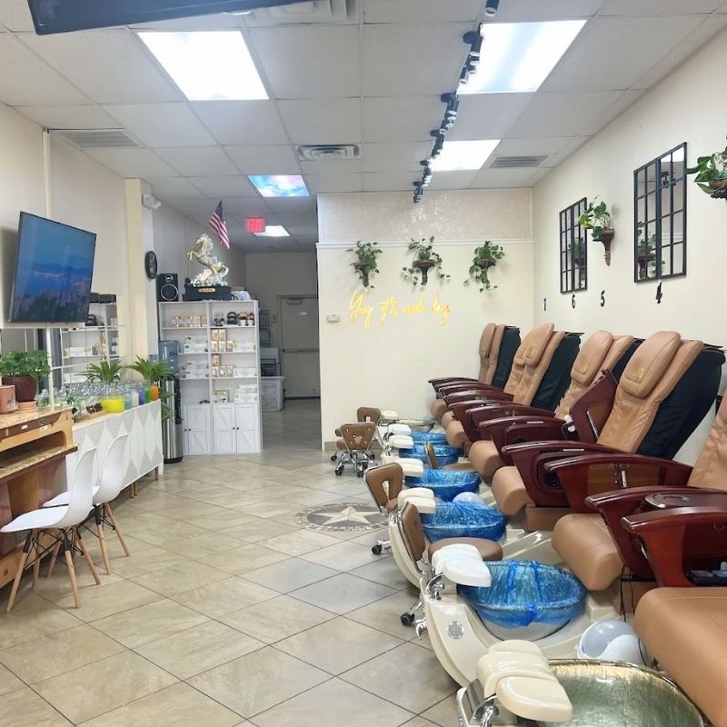Cần sang bán tiệm nail tại Waco, TX 76710