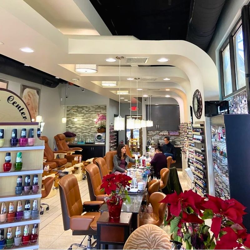 Cần sang bán tiệm nail tại Waxhaw, NC 28173