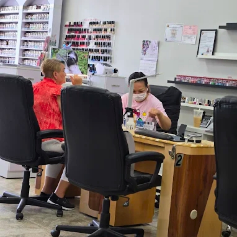Cần sang bán tiệm nail tại Zephyrhills, FL 33541
