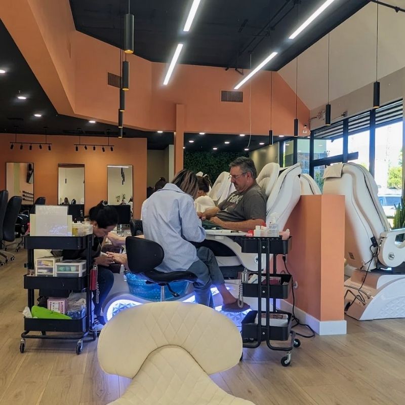 Cần sang bán tiệm salon – nail – spa cao cấp tại Foothill Ranch, CA 92610