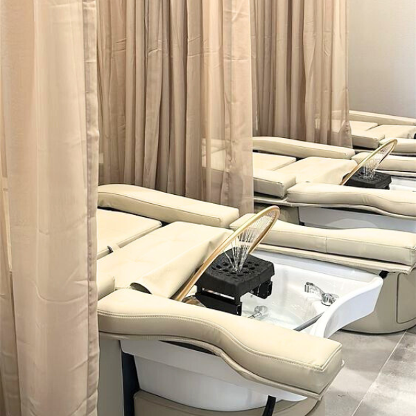 Mua Bán Sang Tiệm Nail Salon Santa Ana, CA 92705