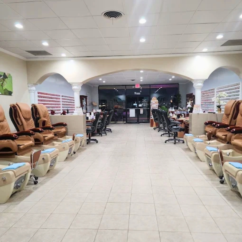 Cần thợ nail gấp tại North Chesterfield, VA
