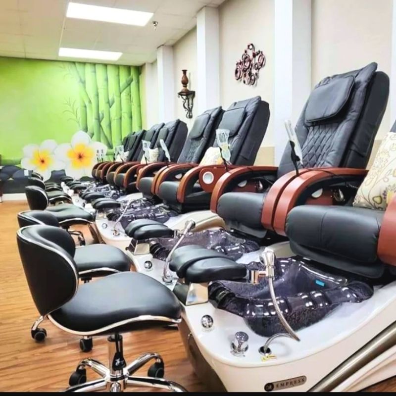 Cần tuyển gấp thợ nail làm lâu dài tại Venice, FL-34285