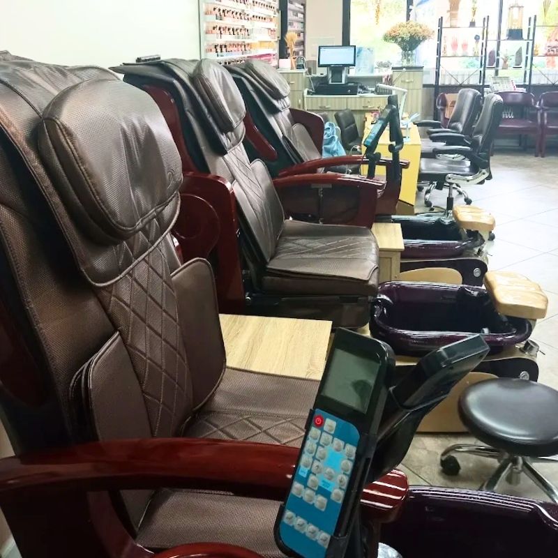 Cần tuyển thợ nail gấp tại Gainesville, FL-32608