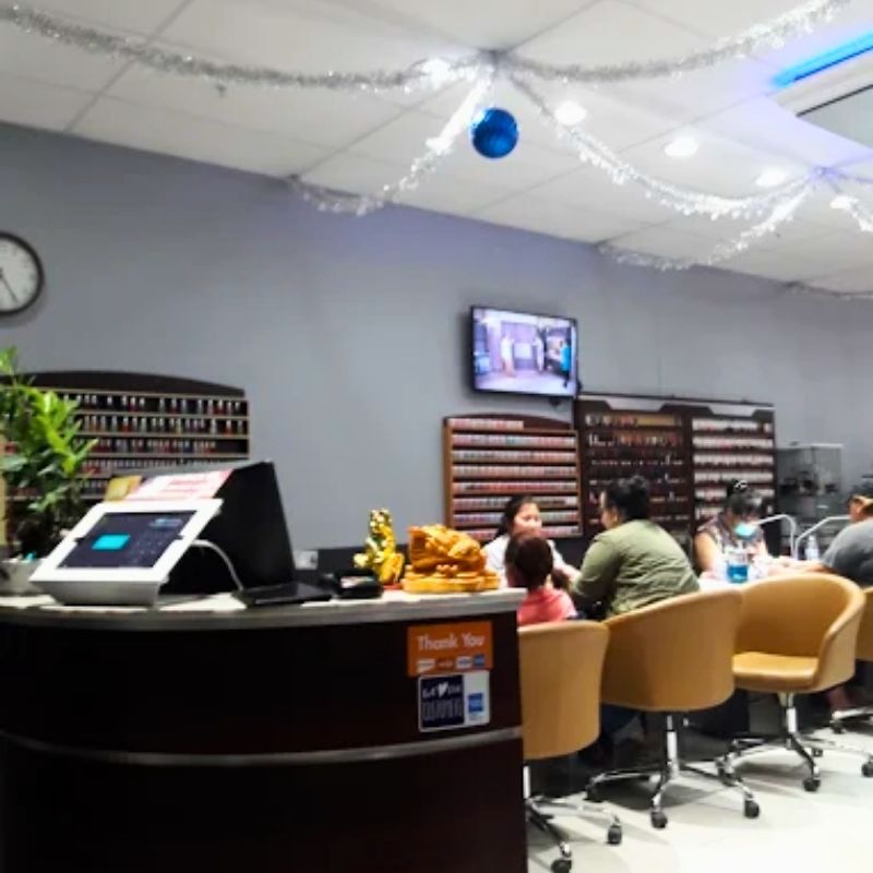 Cần tuyển thợ nail gấp tại Kissimmee, FL 34744