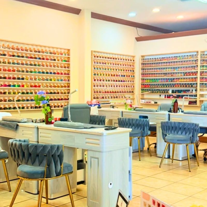 Cần tuyển thợ nail nữ tại Punta Gorda, FL-33983