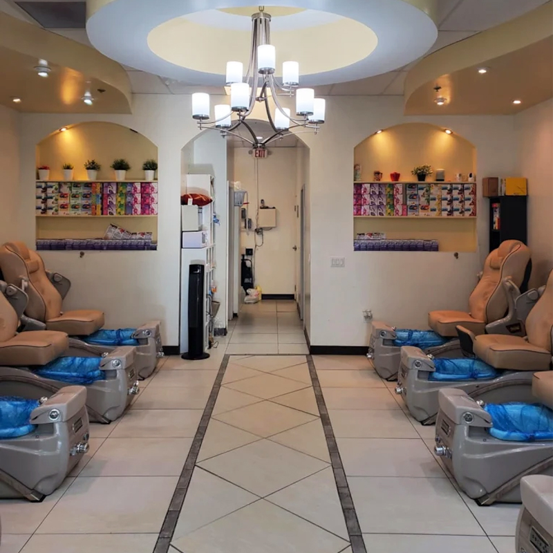 Cần tuyển thợ nail tại Apollo Beach, FL 33572