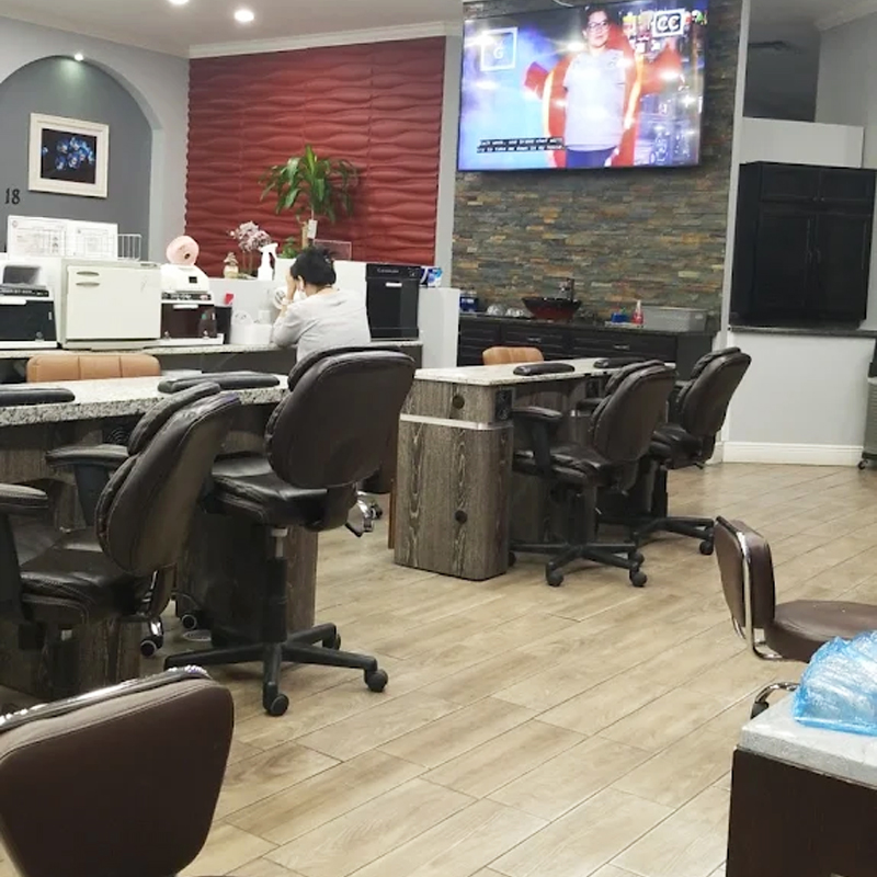 Cần tuyển thợ nail tại Boynton Beach, FL 33435