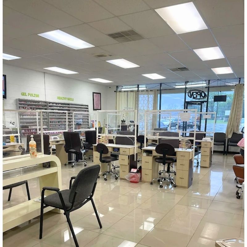 Cần tuyển thợ nail tại Childersburg, AL 35044