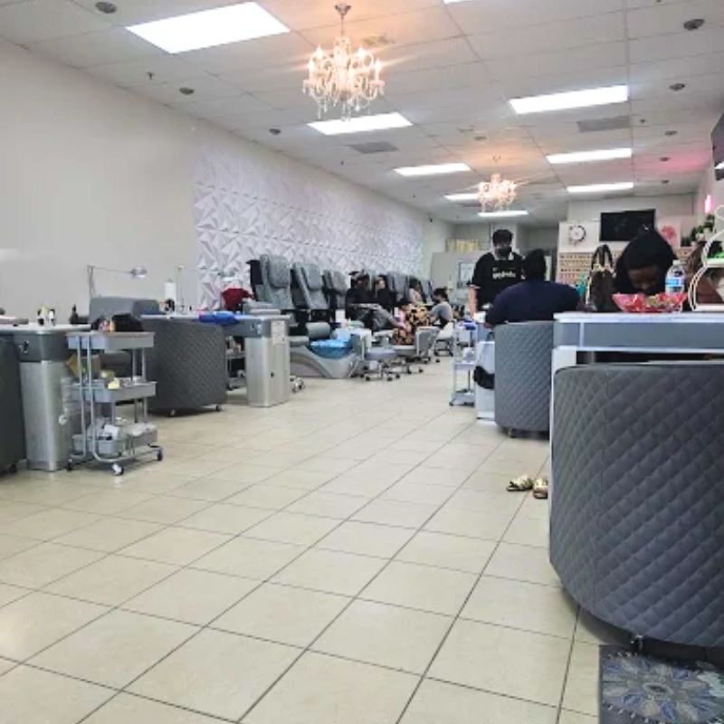 Cần tuyển thợ nail tại Coconut Creek, FL-33073