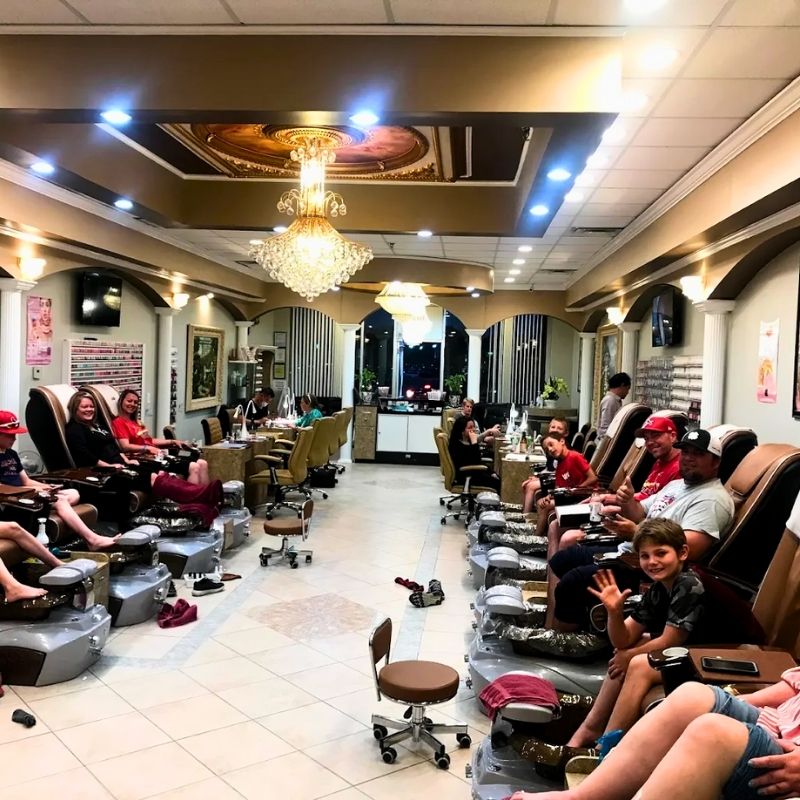 Cần tuyển thợ nail tại Cullman, AL 35055