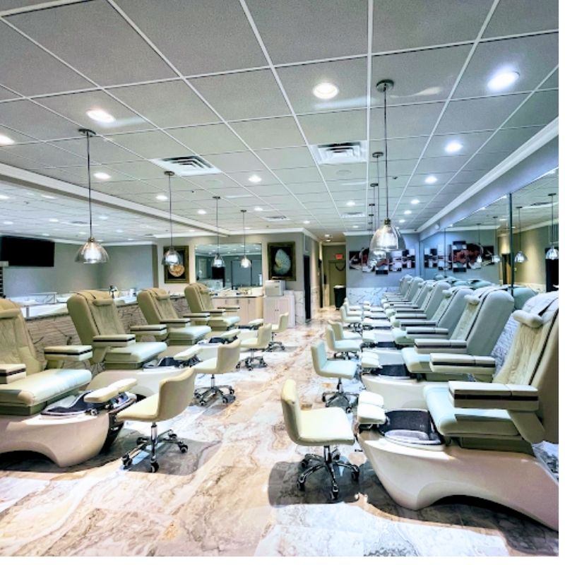Cần tuyển thợ nail tại Davenport, FL-33897