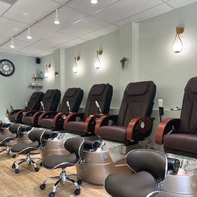 Cần tuyển thợ nail tại Davie, FL-33328