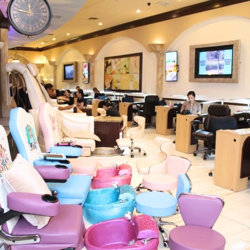 Cần tuyển thợ nail tại Daytona Beach, FL-32114