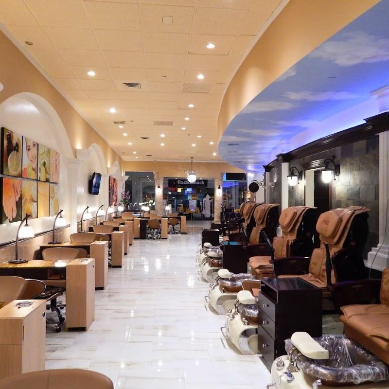 Cần tuyển thợ nail tại Daytona Beach, FL-32114