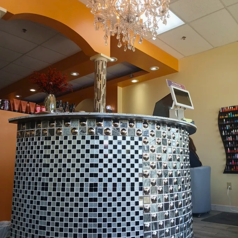 Cần tuyển thợ nail tại Debary, FL