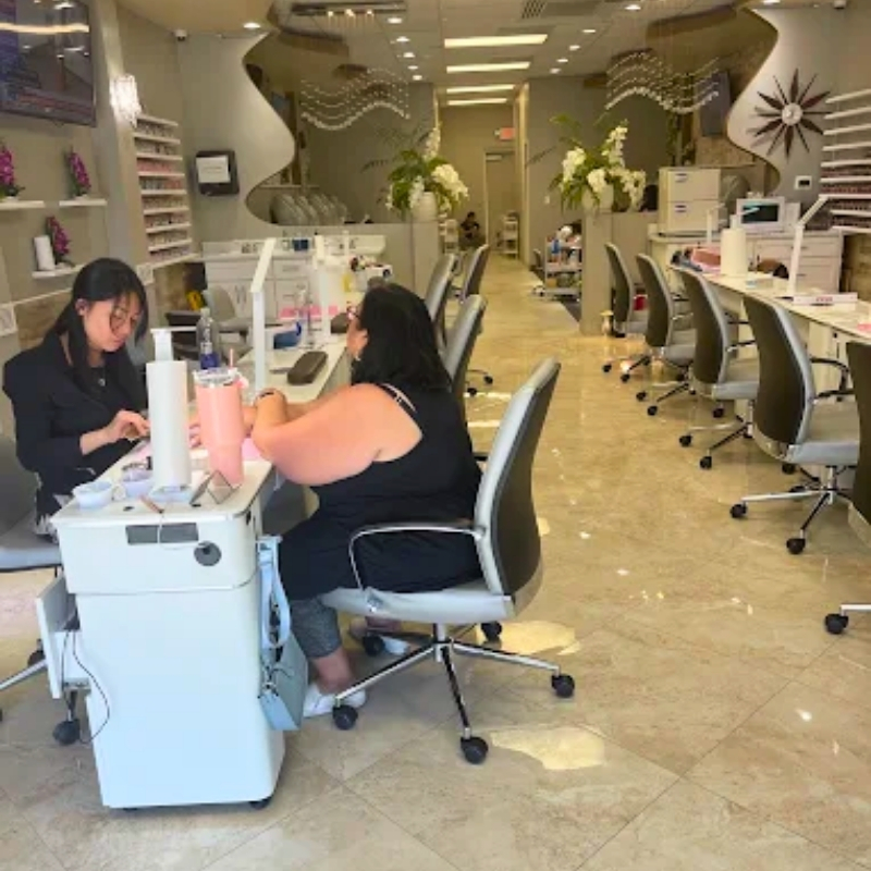 Cần tuyển thợ nail tại Deland, Florida