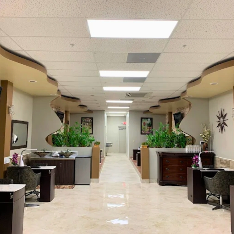 Cần tuyển thợ nail tại Deland, Florida