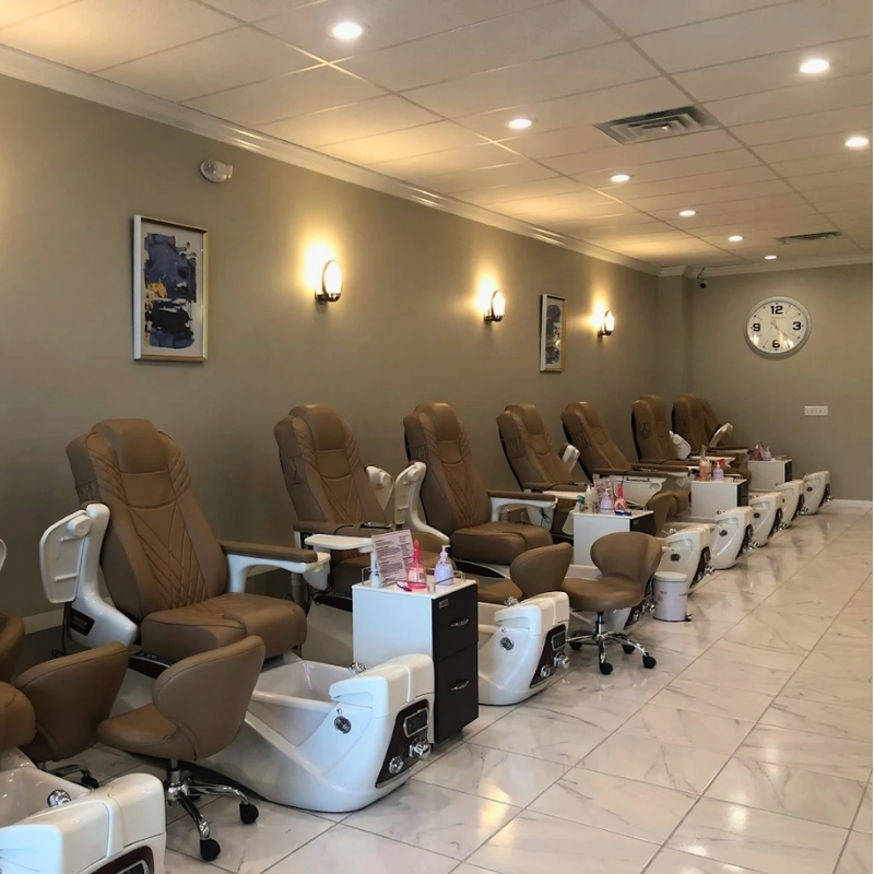 Cần tuyển thợ nail tại Foley, AL 36535 và OB, AL