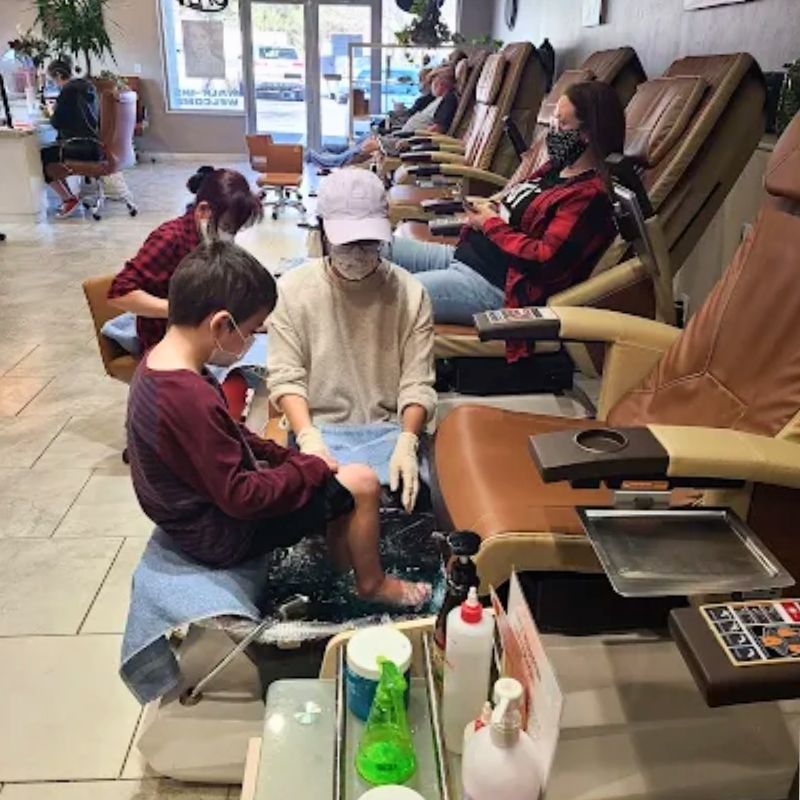 Cần tuyển thợ nail tại Grand Junction, CO-81504