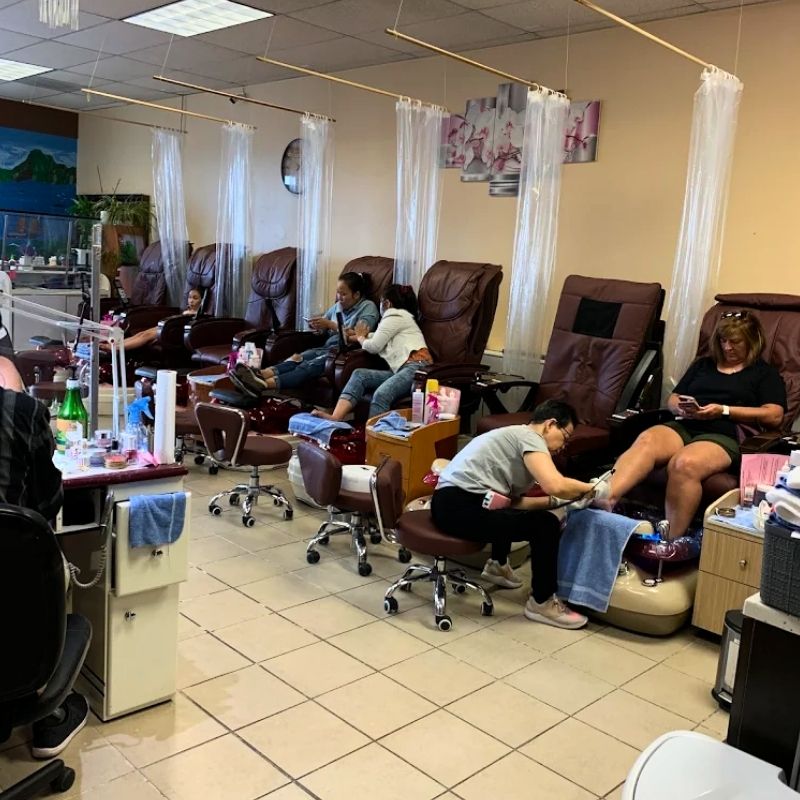 Cần tuyển thợ nail tại Greeley, CO-80634