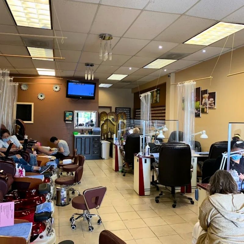 Cần tuyển thợ nail tại Greeley, CO-80634