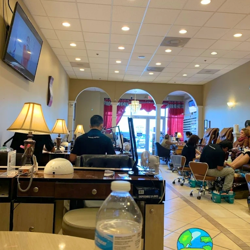 Cần tuyển thợ nail tại Huntsville, AL 35763