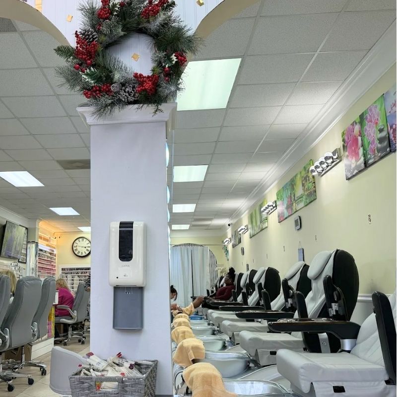 Cần tuyển thợ nail tại Huntsville, AL-35802