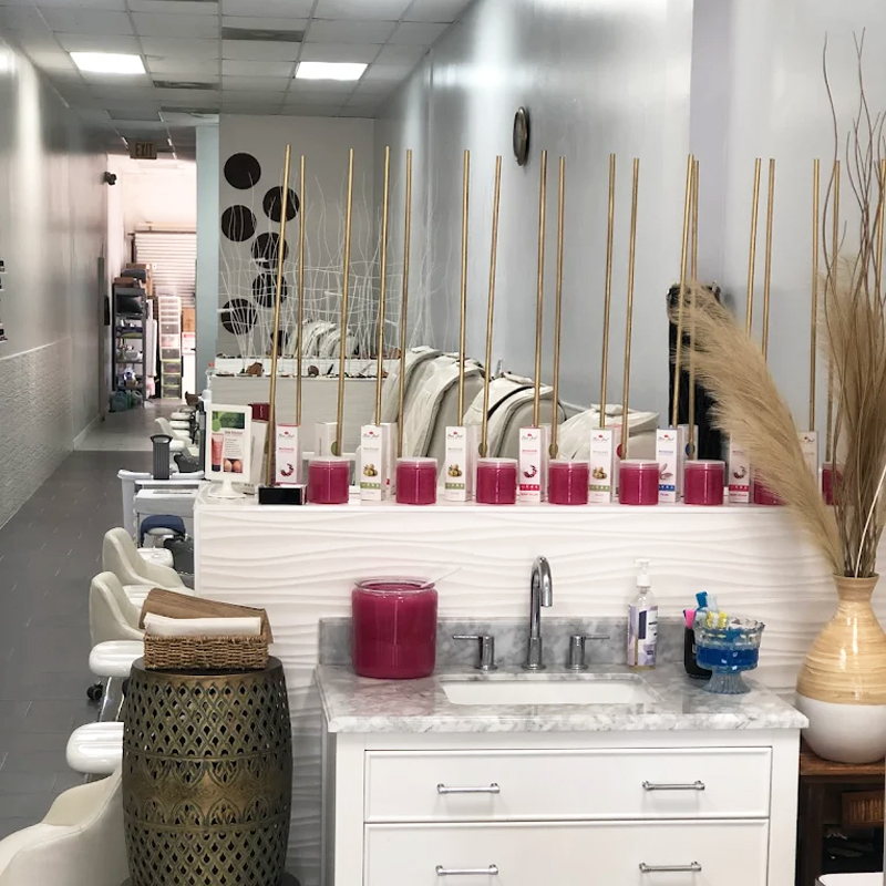 Cần tuyển thợ nail tại Jacksonville, FL 32217