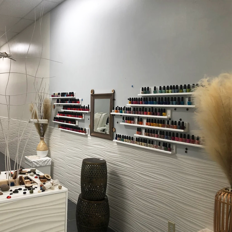 Cần tuyển thợ nail tại Jacksonville, FL 32217