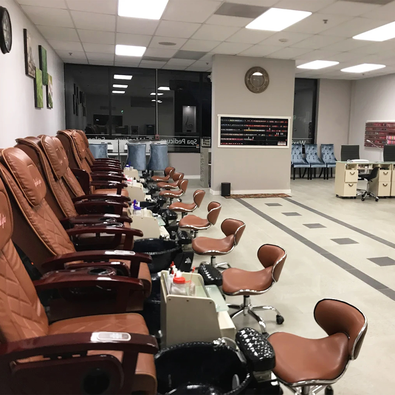 Cần tuyển thợ nail tại Johnstown, Colorado