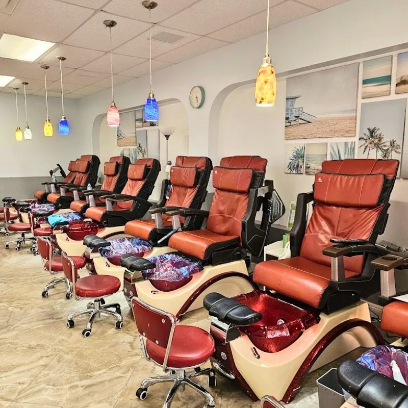 Cần tuyển thợ nail tại Jupiter, FL-33458