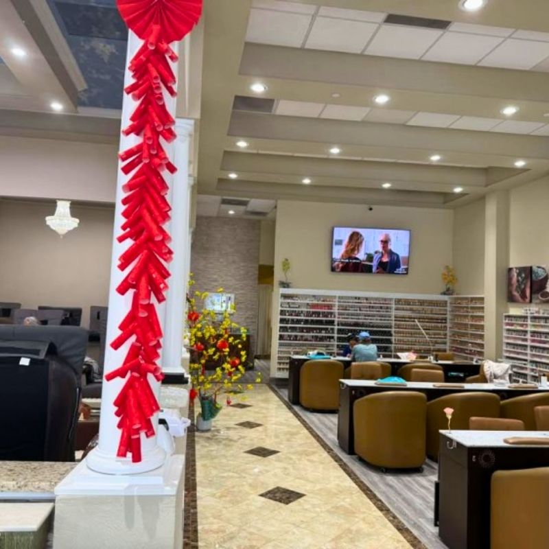 Cần tuyển thợ nail tại Lake Mary, FL 32746