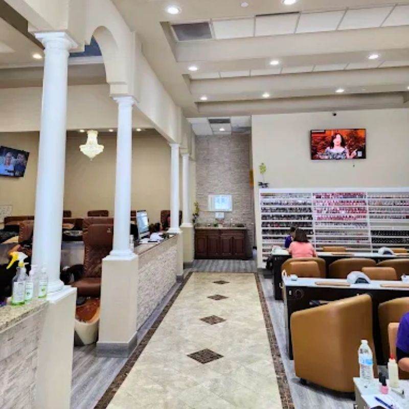 Cần tuyển thợ nail tại Lake Mary, FL 32746