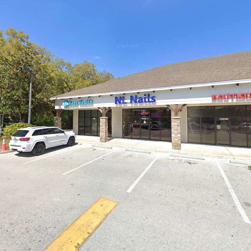 Cần tuyển thợ nail tại Lakeland, FL-33813